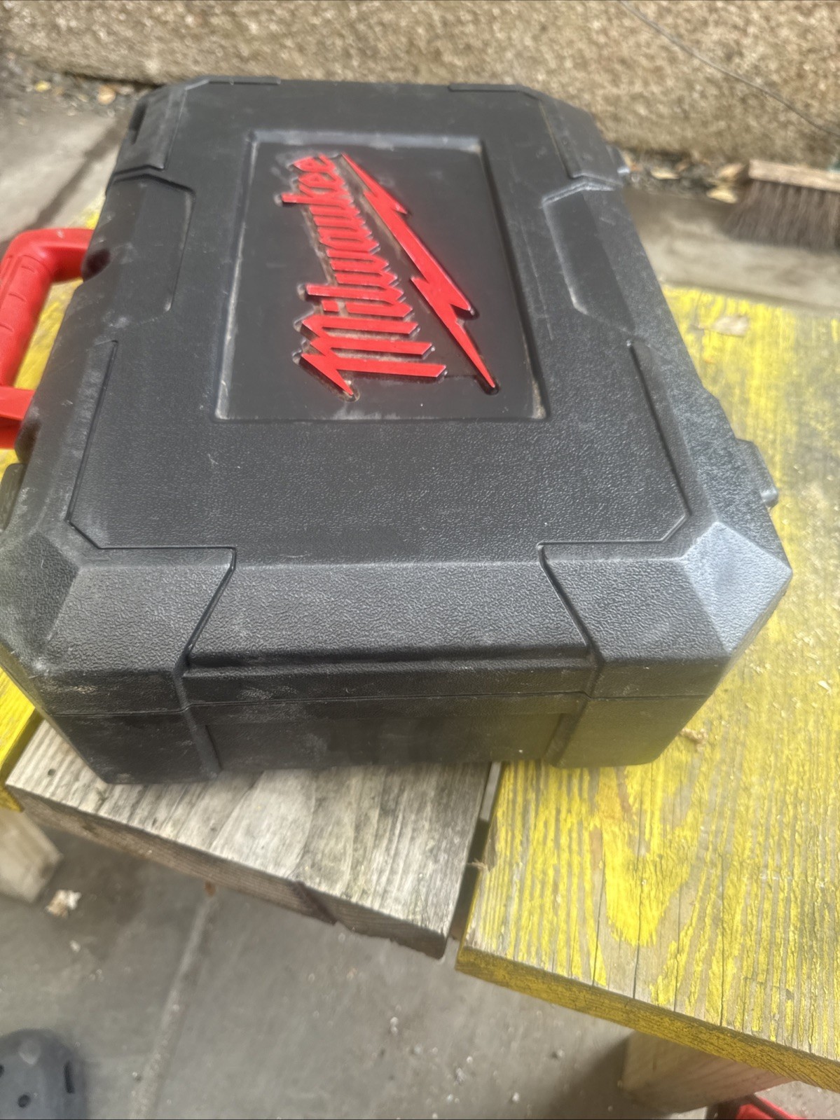 Milwaukee C12 PC Pipe Cutter With 12v 2ah Battery, Charger And case 4