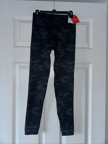 NWT Spanx Look at Me Now Seamless High Waist Shaping Leggings Black Camo M 6 8 - Picture 7 of 17