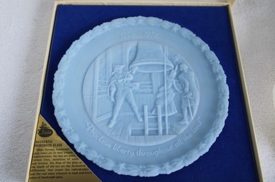 A Portrait of Liberty Bicentennial Comemorative Plate ''Proclaim Liberty...'' Blue