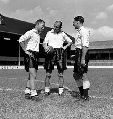 Tottenham Hotspurs Eddie Bailey Ronnie Burgess and George Robb 1950s ...