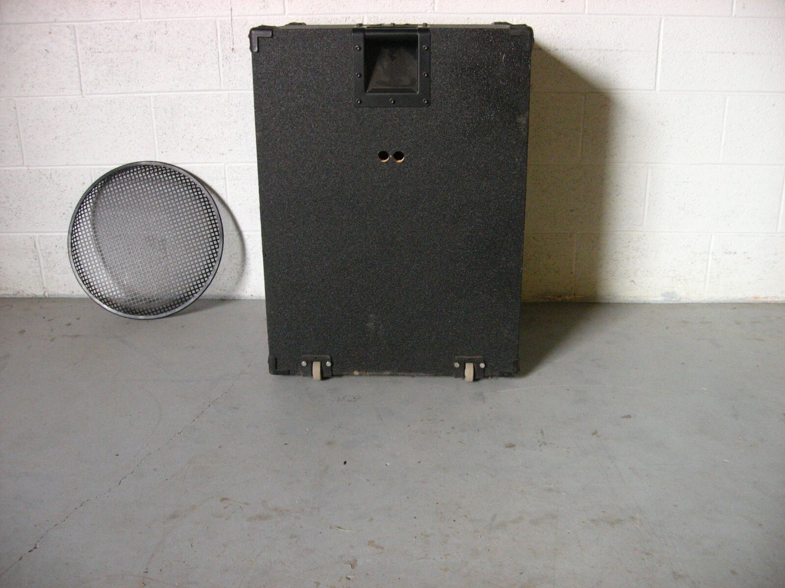 EMPTY Subwoofer 18" Eminence Omega Pro18a CAD Spec Designed