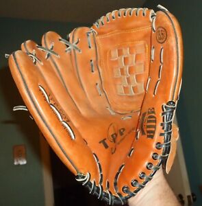 Slow Pitch Softball Glove Size Chart