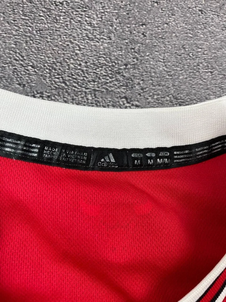 Camiseta de basquete Chicago Bulls Adidas #1 rosa tamanho M - Imagem 3 de 4