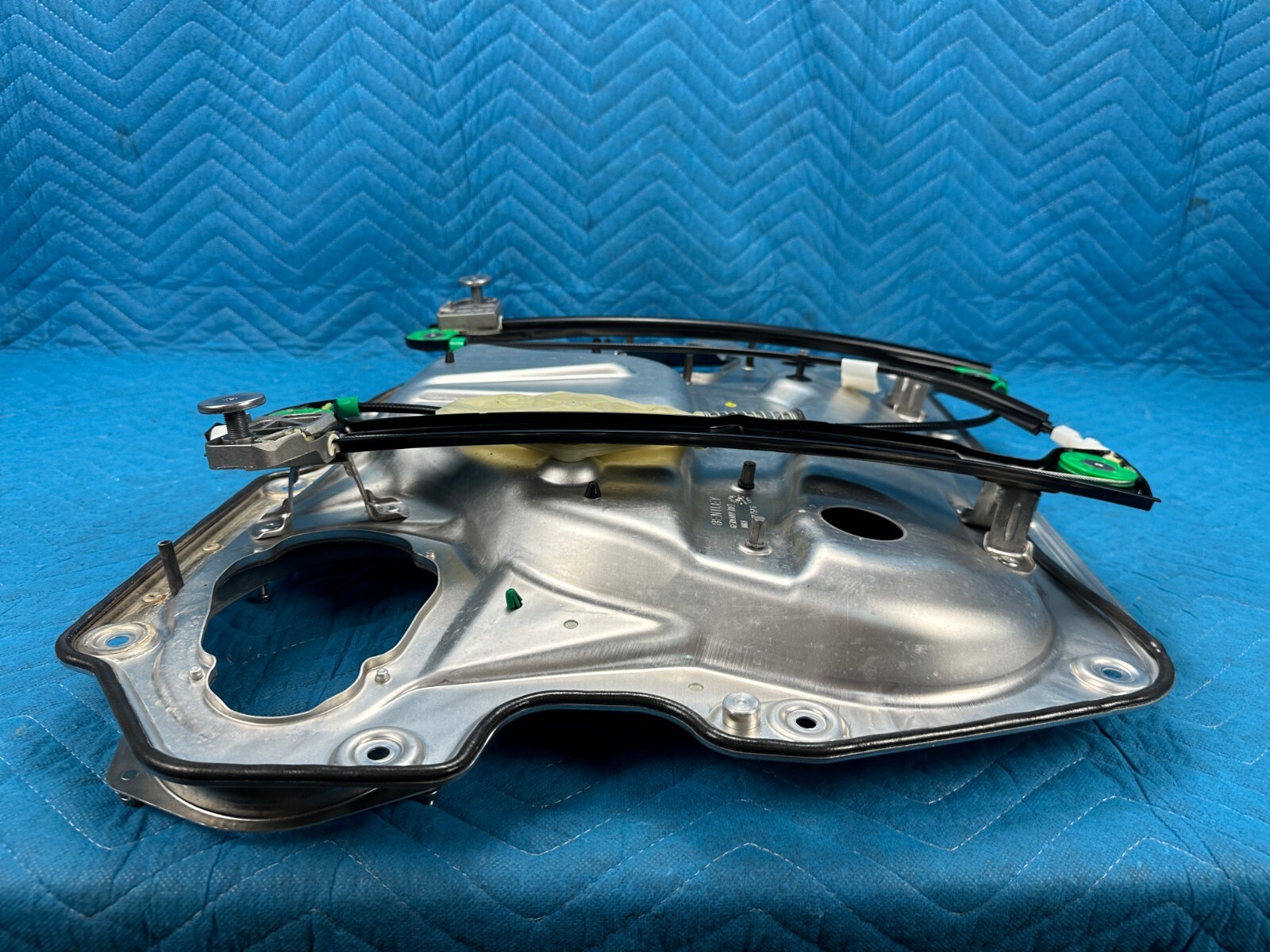 Bentley Flying Spur Rear Passenger Door Window Regulator w/Carrier 2006-2012 OEM