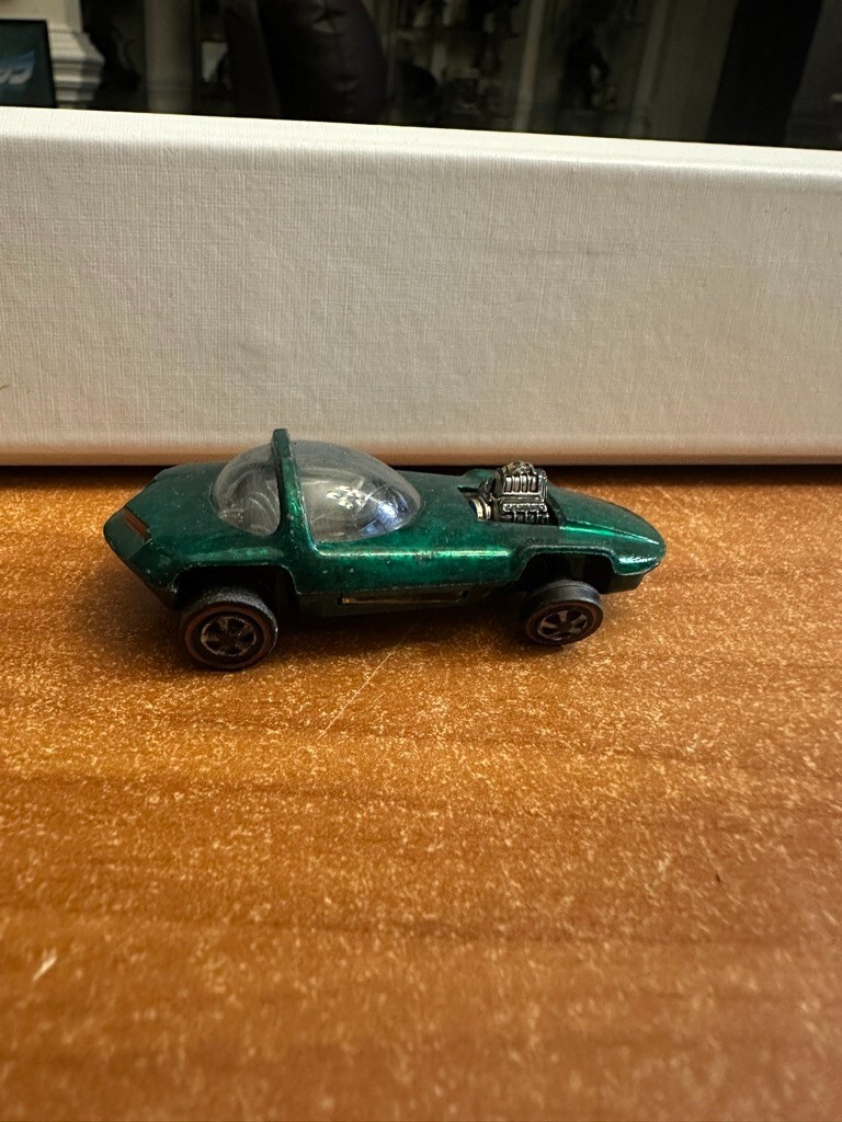 Hot Wheels Redline Silhouette Car 1967 Green Gray Interior With Original Button