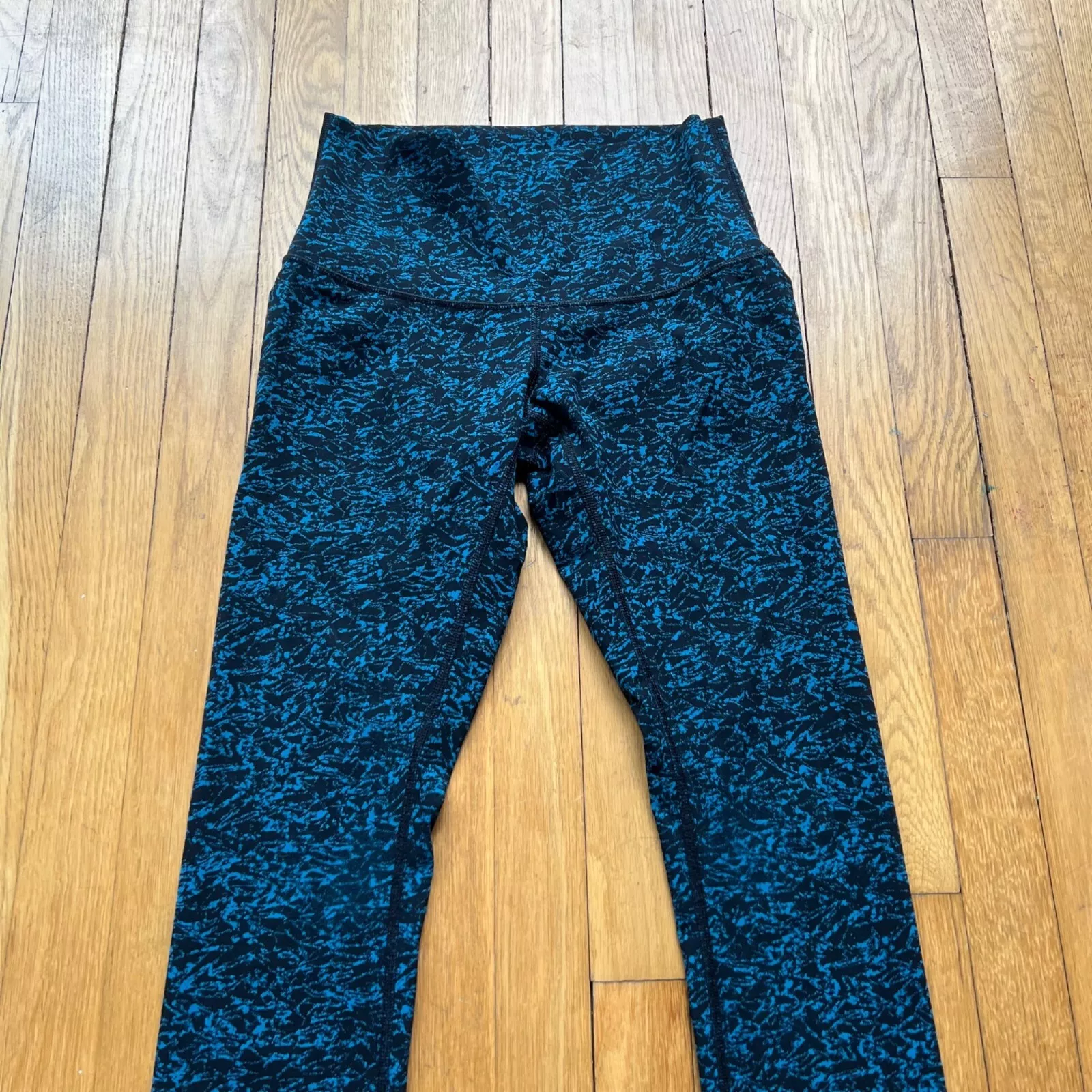 lululemon iced wave black wunder under high rise crop capri leggings