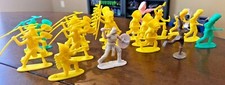 2" Plastic Cowboys Indians - Mixed Lot of 19 - US West Toy Soldiers