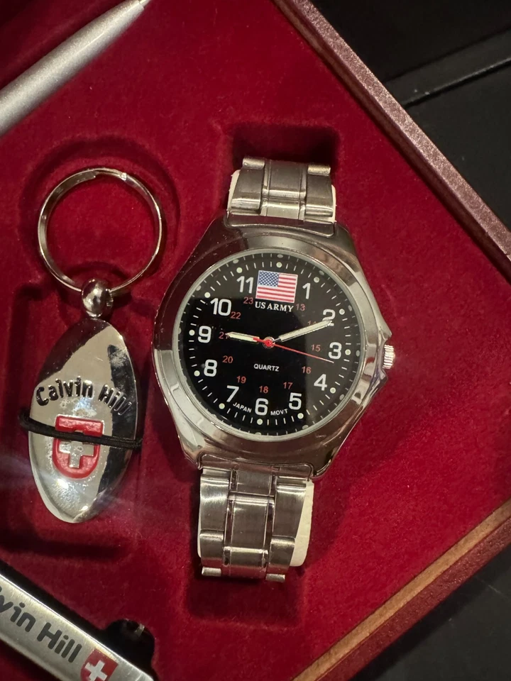 Juego de regalo Calvin Hill. Cambio de reloj, bolígrafo y llave. Nuevo en caja Foto 2 de 4
