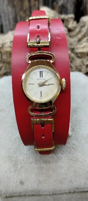 vintage Westclox gold-tone  Swiss Women's Wind Up Watch Working 