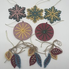 Rustic Wooden Snowflakes Woven Christmas Tree Ornaments Felt Leaves Set Of 8