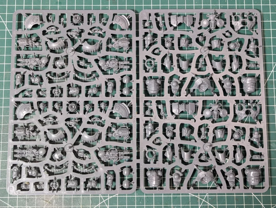 Saturnine Terminators x2 Horus Heresy New On Sprue With Bases FREE POST - Image 4 of 4