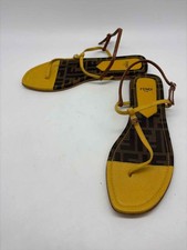 Pre-Owned Fendi Yellow Size 39.5 Strappy Sandals