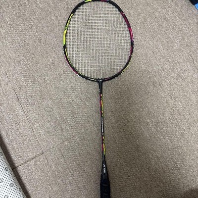 YONEX Duora 10LT 4UG5