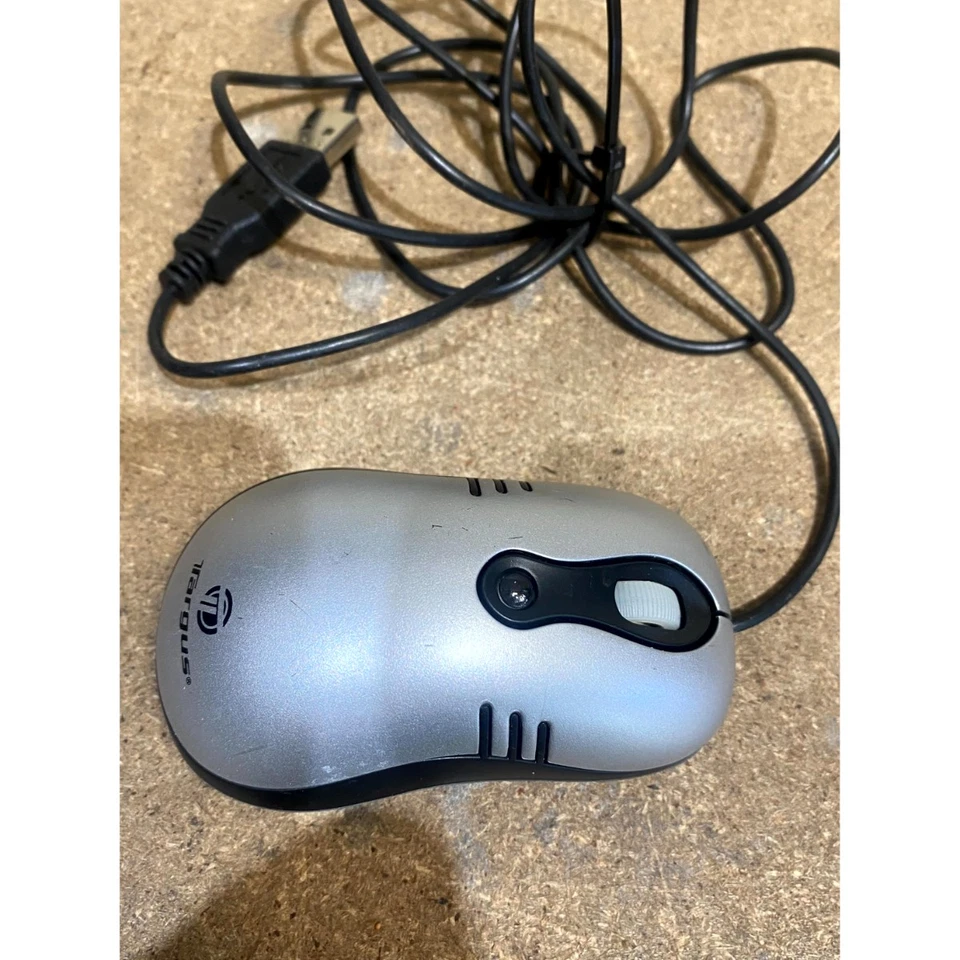 Targus AMU4302EUK Optical Mouse Grey Wired USB 3-Buttons Scroll Wheel for PC - Image 4 of 4