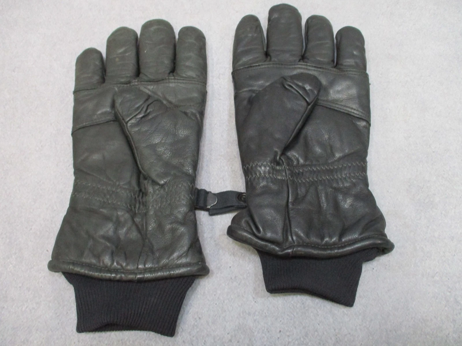 Army Intermediate Cold/Wet Tactical Gloves XL Black Leather Insulated Men Women
Opens in a new windo