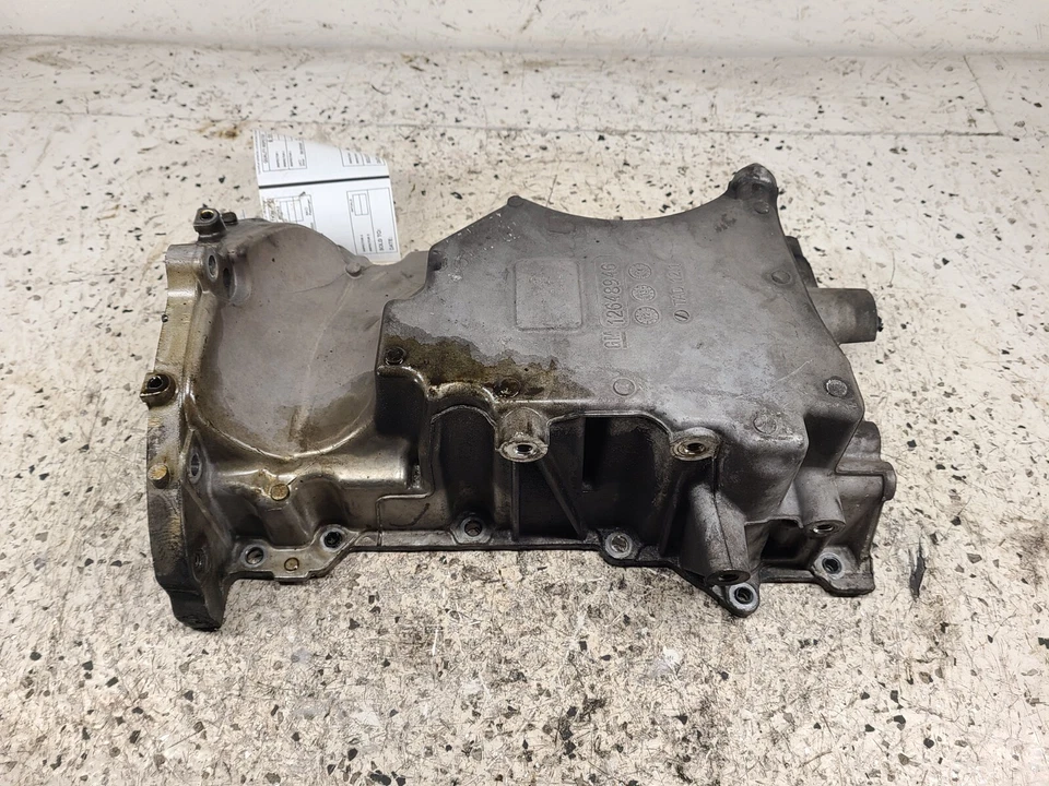 Buick Enclave Engine Oil Pan AWD OEM 2014 Foto 2 de 4