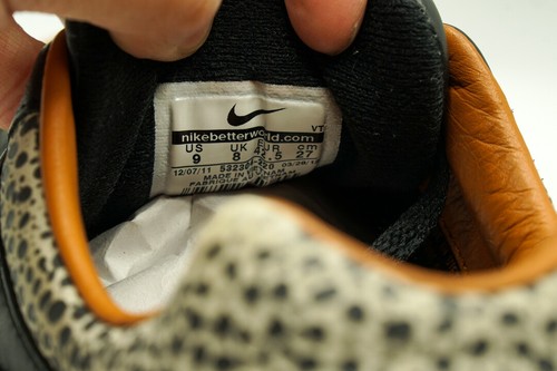 NIKE AIR SAFARI NRG 2012 USED SIZE 9 TAN BEIGE BLACK CHARCOAL 532304 220 - Picture 6 of 7