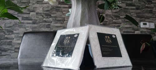 Pair of Pure Mulberry Silk large Pillowcases Anti-Ageing Skin Friendly case £80 - Picture 3 of 7