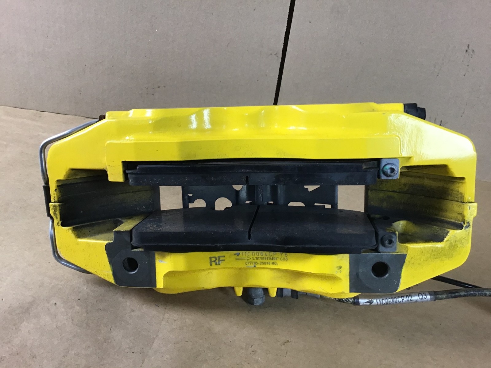 McLaren 570S 570 2017 Front Right Brake Caliper Carbon Yellow 15-19 :Y