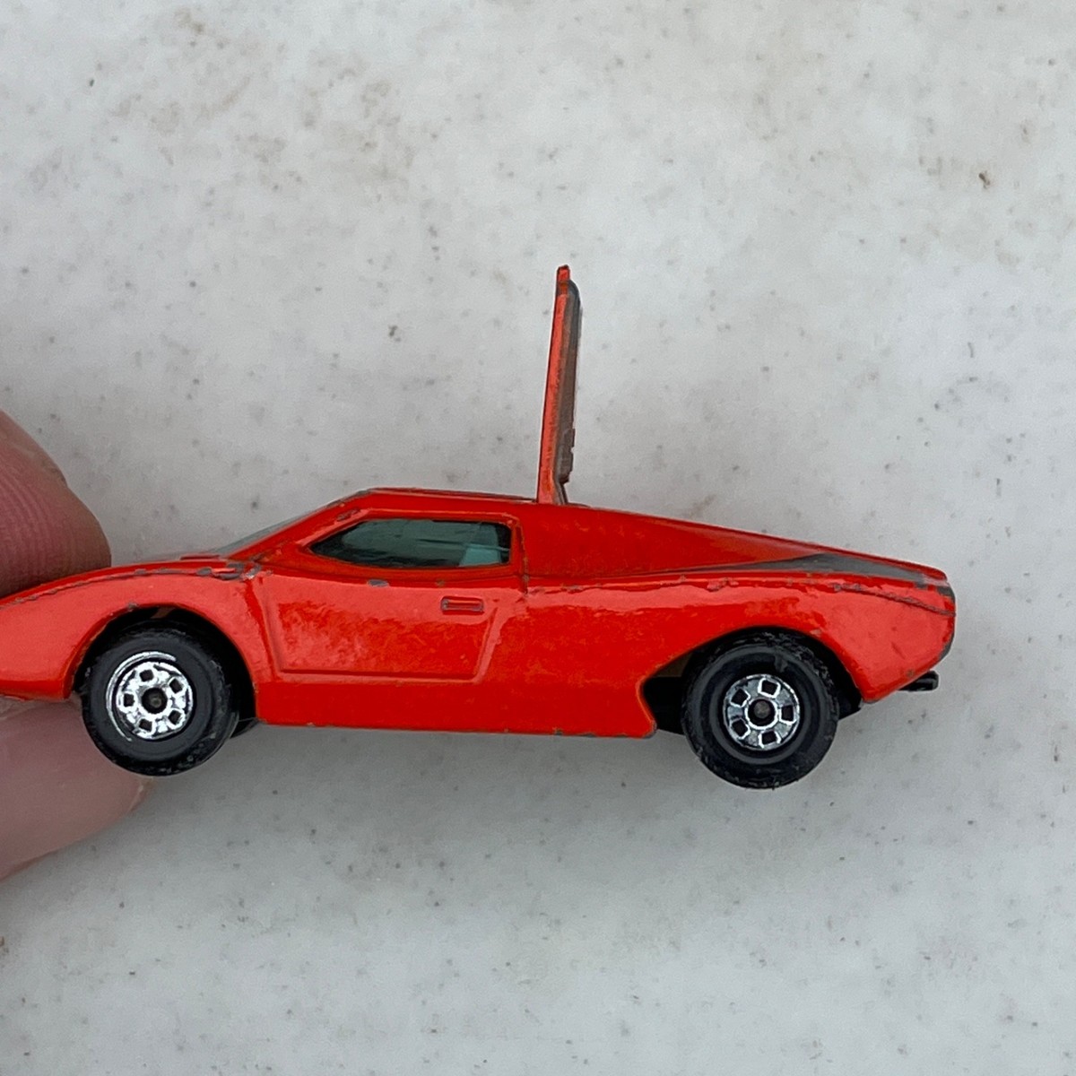 ミニカー LAMBORGHINI COUNTACH VINTAGE 1973 MATCHBOX SUPERFAST #27 LAMBORGHINI COUNTACH - Lesney