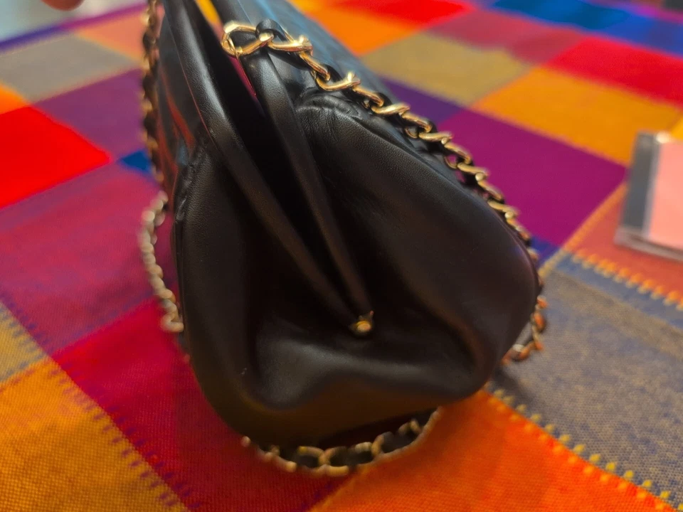 VTG BECHAMEL BLACK LAMBSKIN QUILTED LEATHER CROSS BODY BAG w/ GOLD CHAIN STRAP - Image 4 of 4