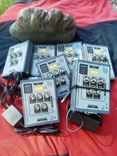 lot of 7 Altinex DA1910SX 1x2 PC VGA Computer Video To RGB RGBHV Interface