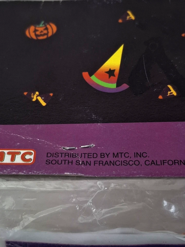 Vintage 1990s Happy Halloween Party for 4 Hats Loot Bags Blow Outs NEW OLD STOCK - Image 4 of 4