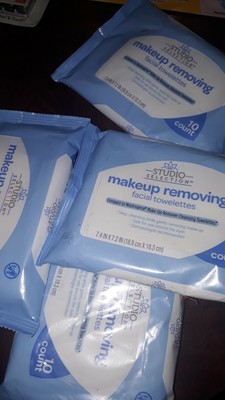 studio selection makeup wipes