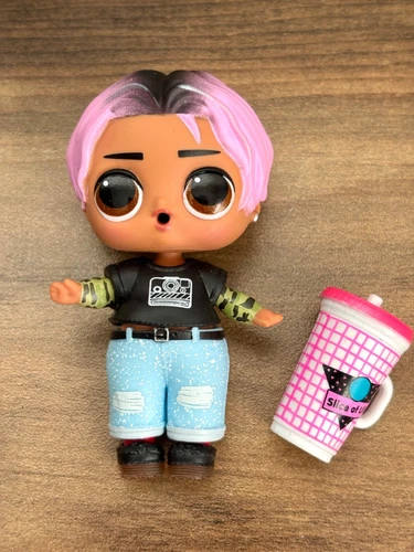 * LOL Surprise Boys JET SETTER Glam Club Surprise Doll Figure Drink Series 4 MGA