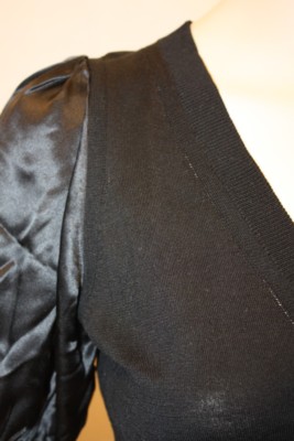 Haut BCBG Max Azria Noir Maille Soie Manches Courtes - Taille S Neuf Sans Étiquettes