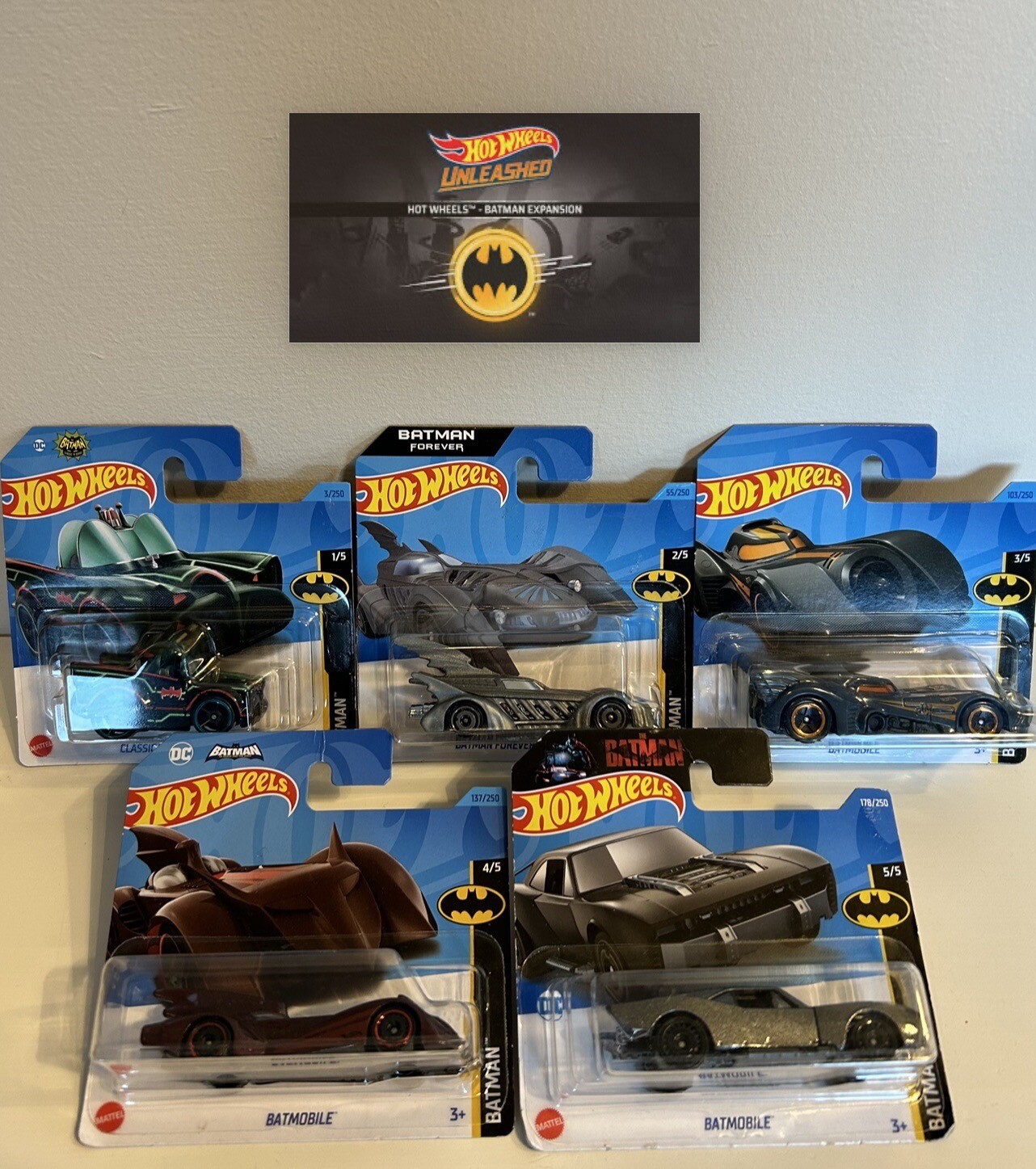 Hot Wheels Batman Coffret 5 Voitures Mattel 2023 Métal Échelle 1/64 pour Collectionneur