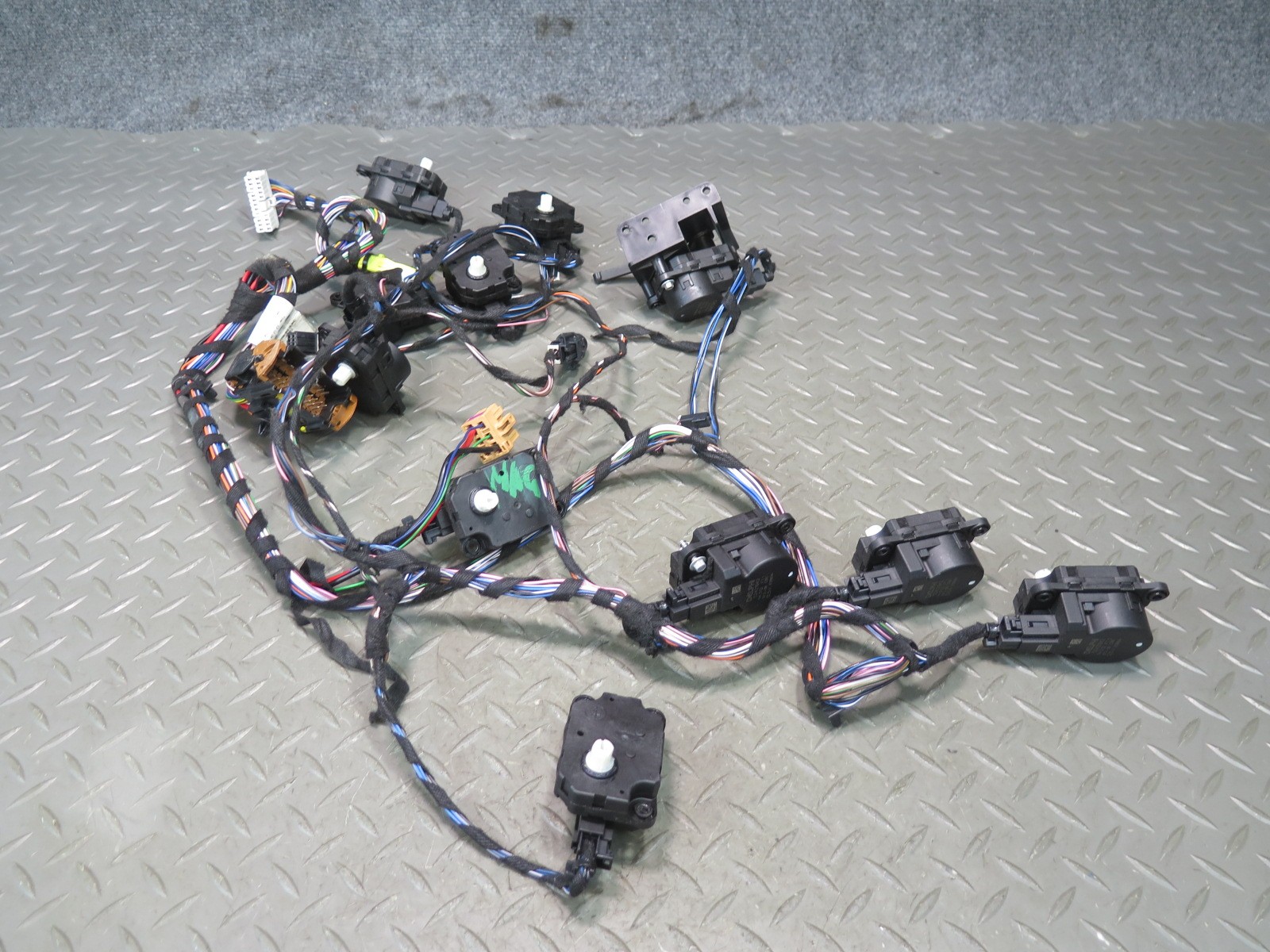 08-19 MASERATI GRANTURISMO M145 A/C HEATER FLAP DOOR ACTUATOR MOTOR WIRING SET