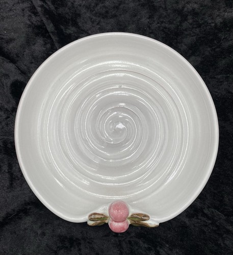 Set of 4 Rackliffe Pottery (Blue Hill, Maine) Snack Plates, Blueberry/Cranberry - Picture 4 of 17