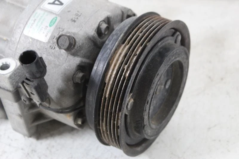 Kia Optima 2009-2010 compresor de aire acondicionado 2,4 L Foto 3 de 4