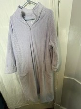 Oscar De La Renta Women's Full Zip Super Plush Fleece Robe Size L, lilac color