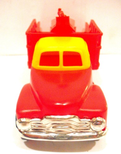Vintage tinplate and plastic Bedford Tow truck made in Portugal in the 1970's - Picture 8 of 8