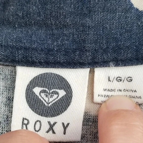 Roxy Repurposed Patchwork Navy Polka Dot Crop But… - image 7