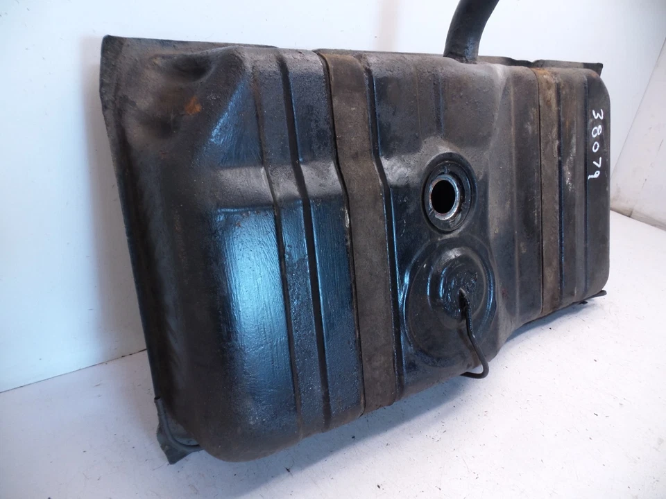 78-81 Camaro 79-81 Firebird Trans Am Fuel Gas Tank (Local Pick Up 44146) - Image 2 of 4