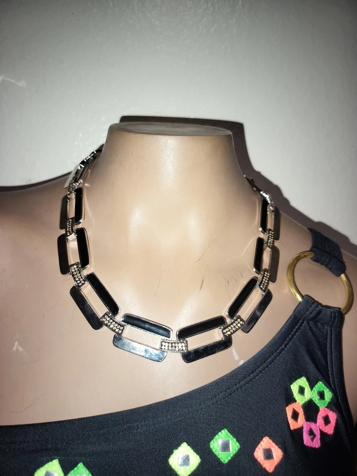 ST JOHN ВЯЗАНЫЙ ДИЗАЙНЕР 2 ИЗДЕЛИЯ КОМПЛЕКТ ОЖЕРЕЛЬЕ и браслет черный и серебро - Изображение 2 из 4