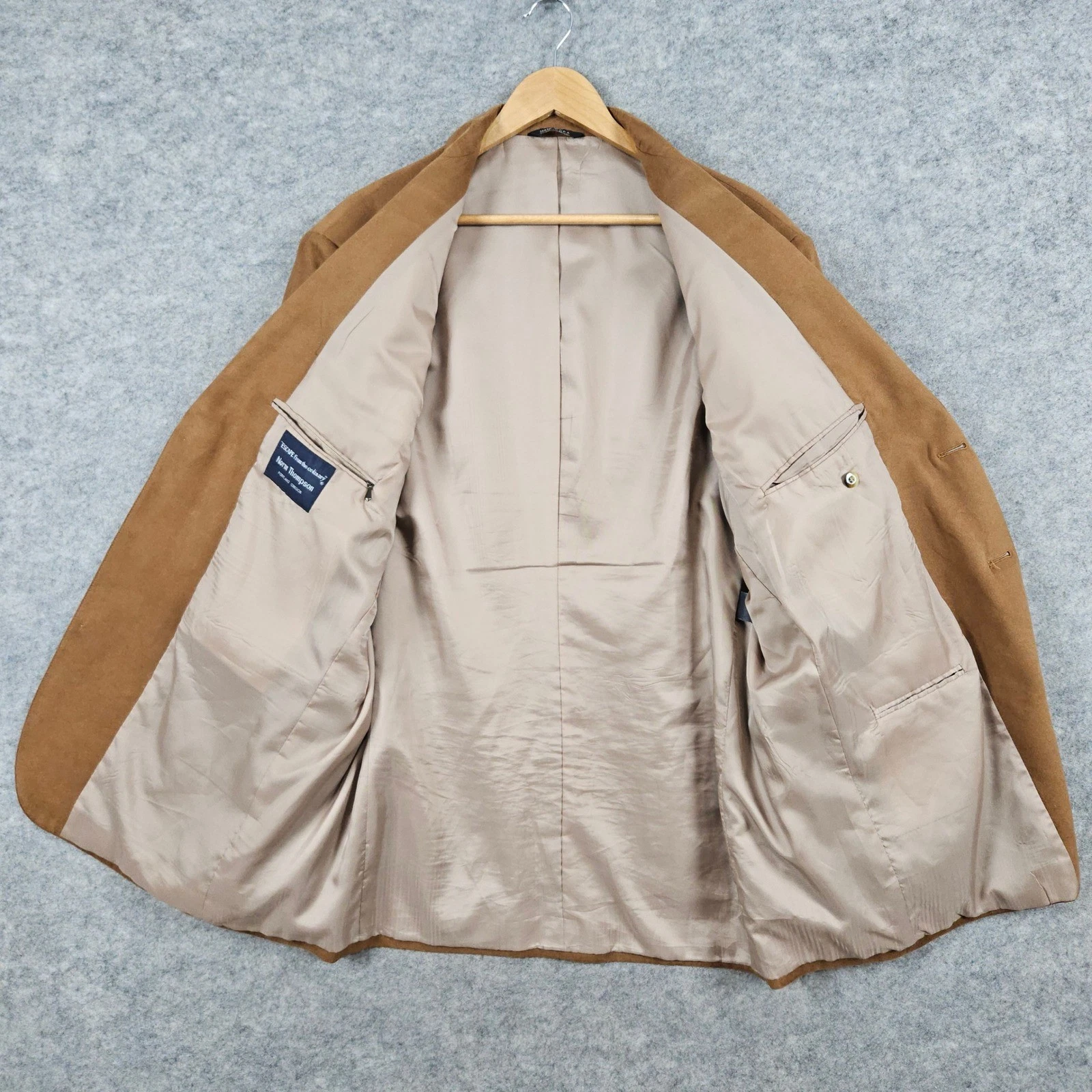 Norm Thompson Men's Tan Faux Suede Blazer Sport Coat Suit Jacket Size 46L FLAWS image 3