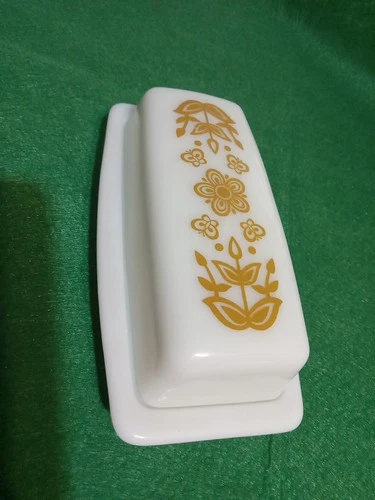 Vintage Pyrex Butterfly Gold Butter Dish Milk Glass 72-B Ovenware USA B5
