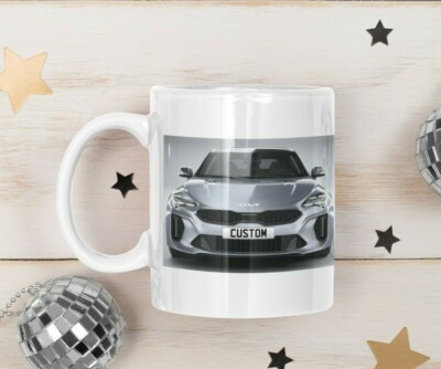 Personalisierter Kia Stinger GT Kaffeebecher Nummernschild einzigartiges Geschenk SCHNELLER VERSAND