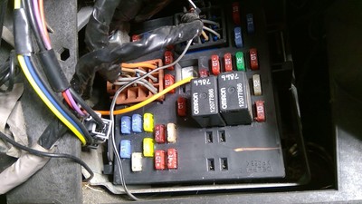 Hummer H2 Fuse Box