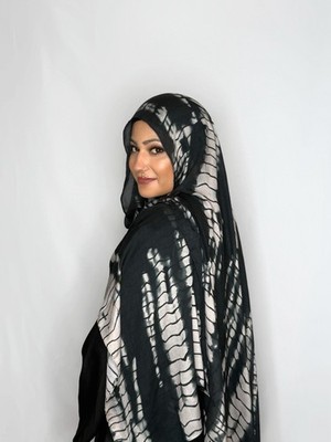NiSH White Ripple Hijab Black Vela Style- The Ripple Collection I 100% Modal