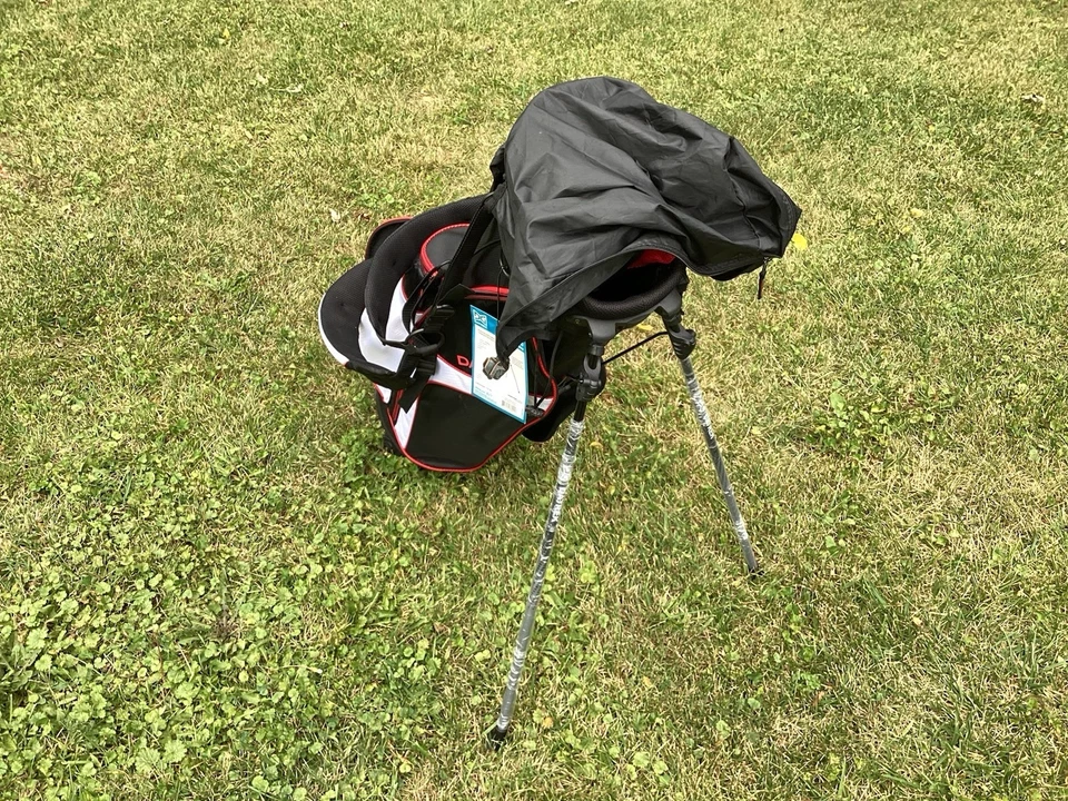 Datrek S-450 Pull Out Stand Golf Bag Black Red White Rainhood 8 Way Divide NEW - Image 2 of 4