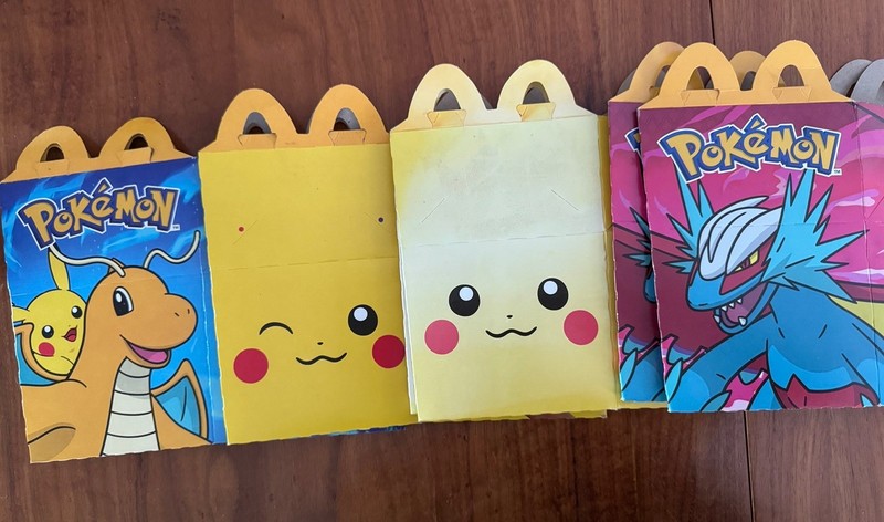 Pokémon McDonald’s 2025 Dragonite Pikachu Happy Meal Box Dragon Discovery X7