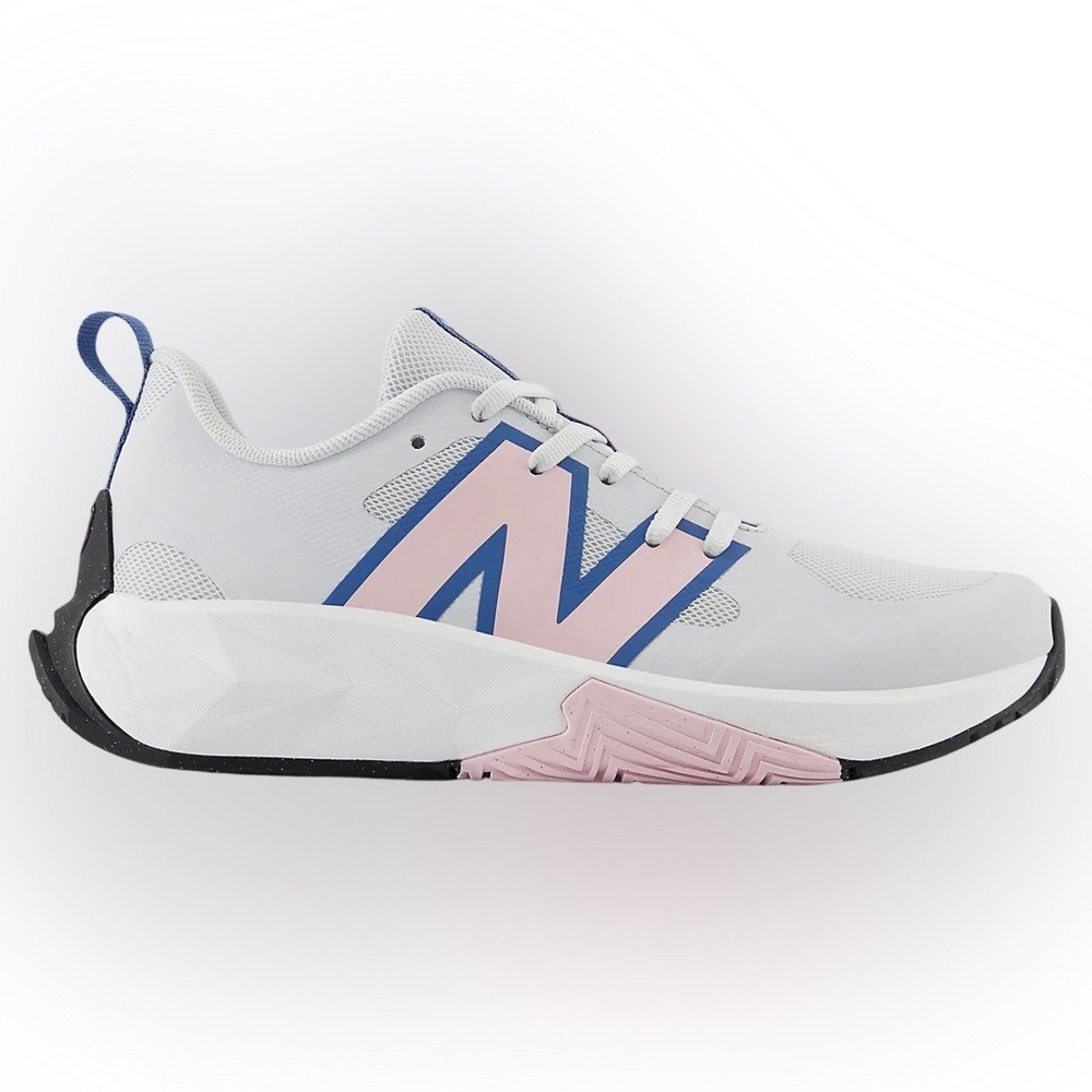 New Balance Big kids girls Athletic Shoes Grey And Pink Zise 6 NEW New Balance Big kids girls Athletic Shoes Grey And Pink Zise 6 NEW