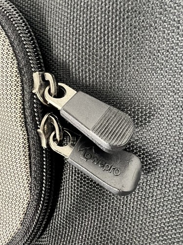 Lowepro D-Res 30 AW Camera Bag with Shoulder Strap and Rain Cover Padded - Picture 6 of 10
