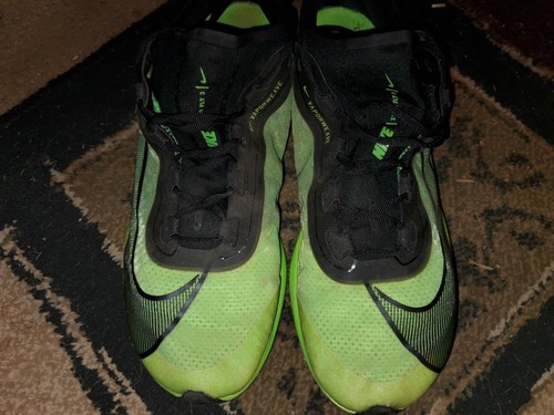 zoom fly 3 electric green