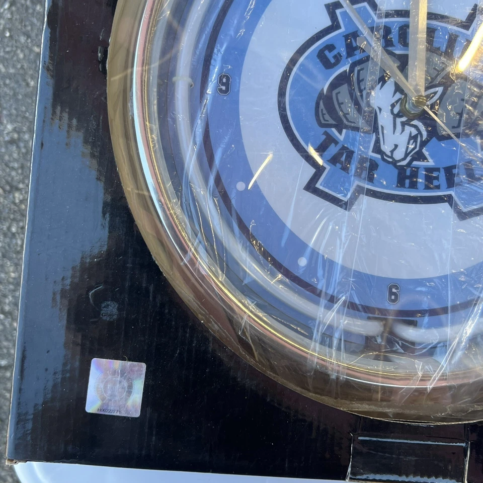 NCAA TAR HEELS NORTH CAROLINA NCU MEMORY COMPANY 15" WALL CLOCK NEON FACE - Image 3 of 4